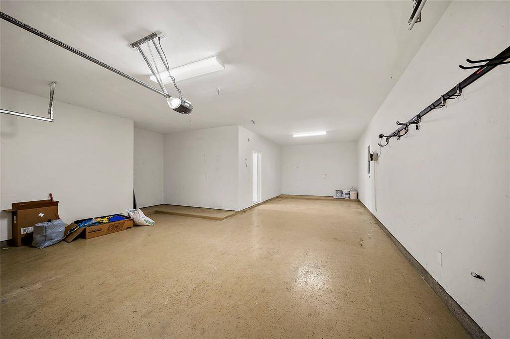 3 Car garage