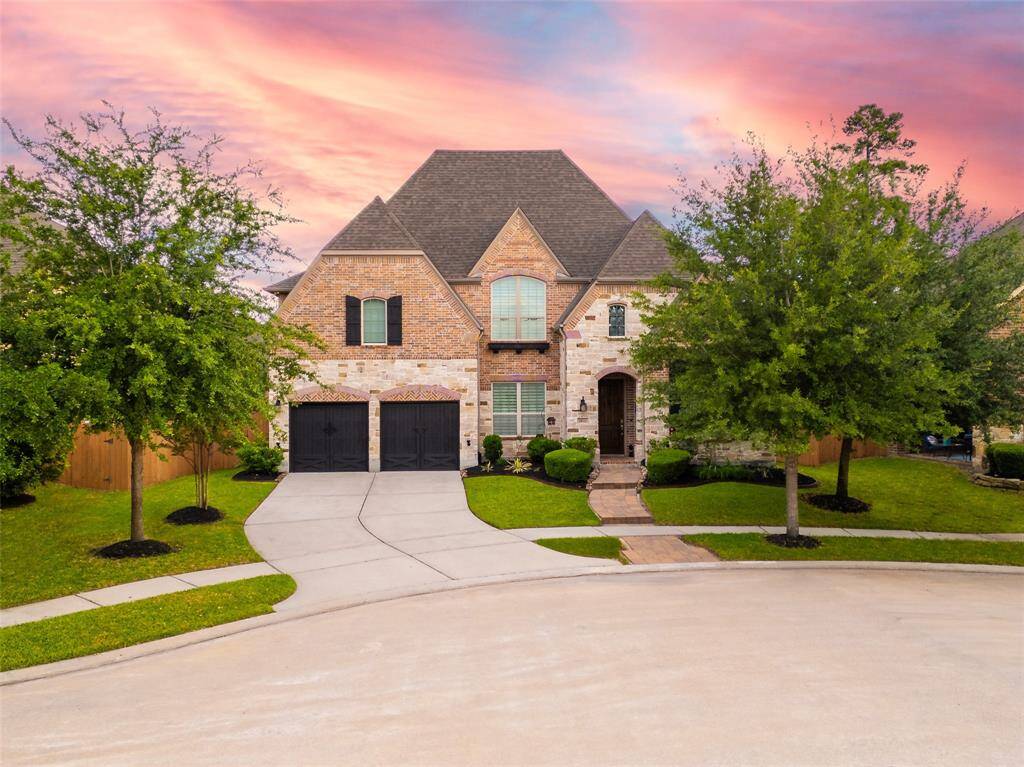 House is set on a very quiet cul-de-sac in a gated community.  Free Wi-Fi, monitored home security system, and washer/dryer included. Walking/biking distances to area schools and easy access to 99 and several grocery stores. Large 3-car garage with abundant overhead storage.