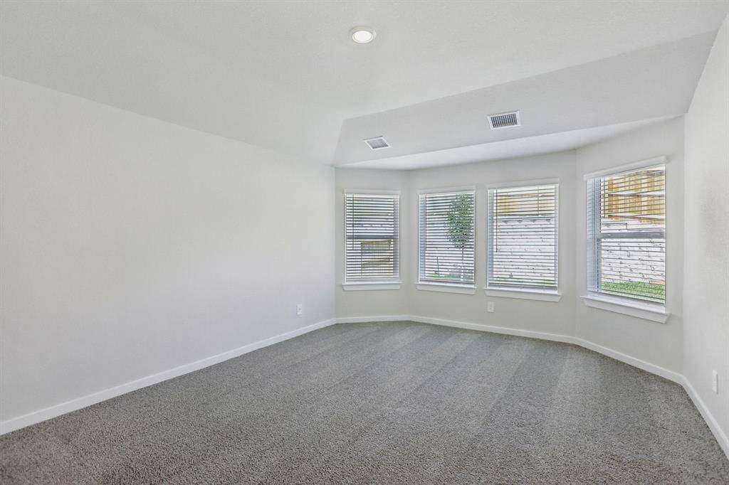 Photo is not of the actual home but is an inspirational photo of builder’s model home and may depict options, furnishings, and/or decorator features that are not included.