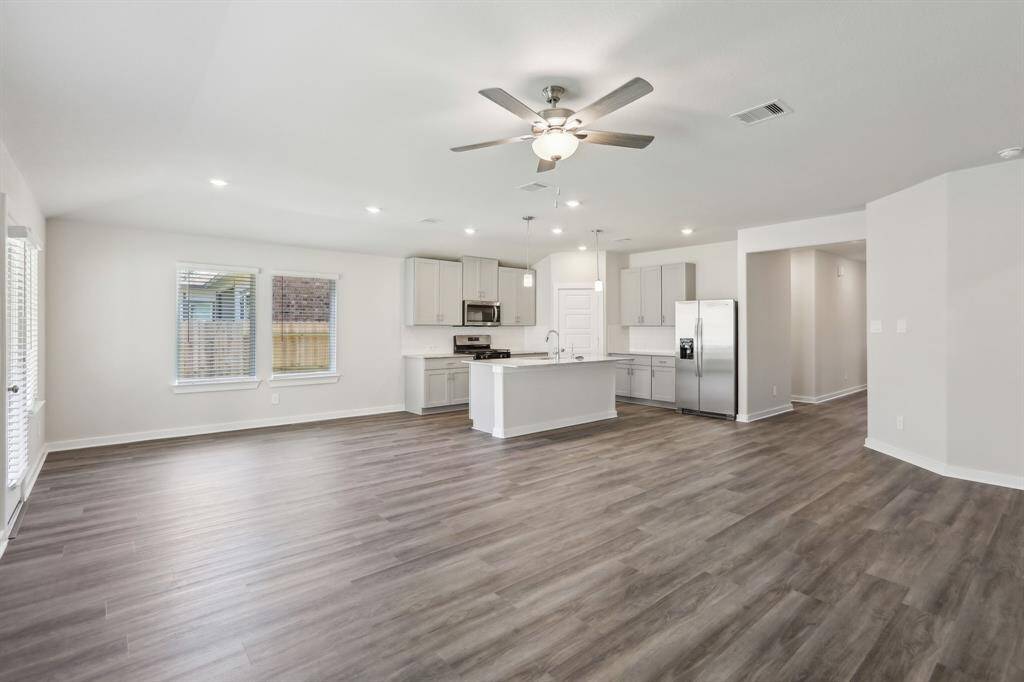 Photo is not of the actual home but is an inspirational photo of builder’s model home and may depict options, furnishings, and/or decorator features that are not included.