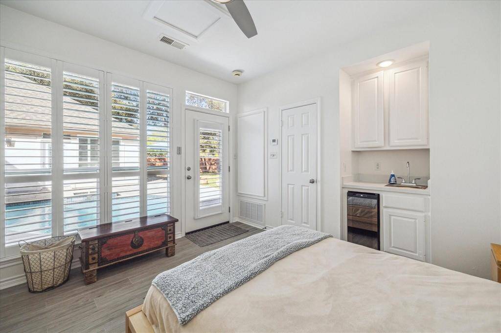 WELCOME TO THE CASITA! THIS PRIVATE OASIS IS SEPARATE FROM THE HOME AND OFFERS A BEDROOM, FULL BATH, AND WET BAR/MINI-FRIDGE...IDEAL FOR MOTHER-IN-LAW SUITE OR GUESTS!