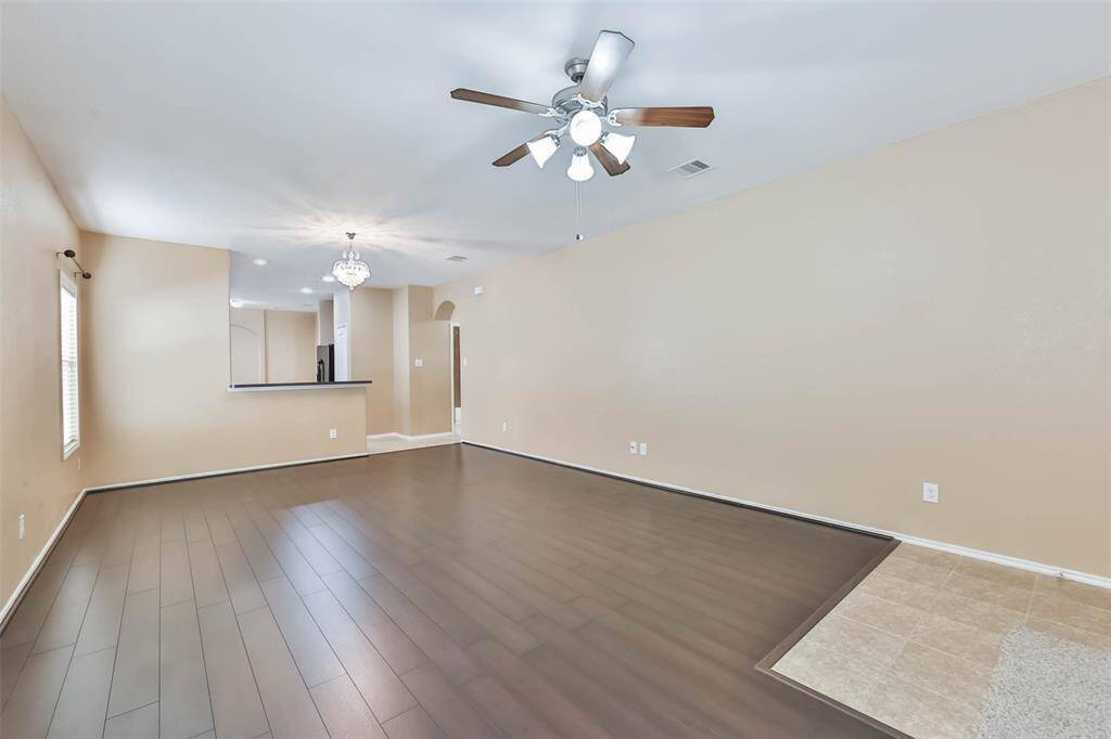 Living/Dining Area