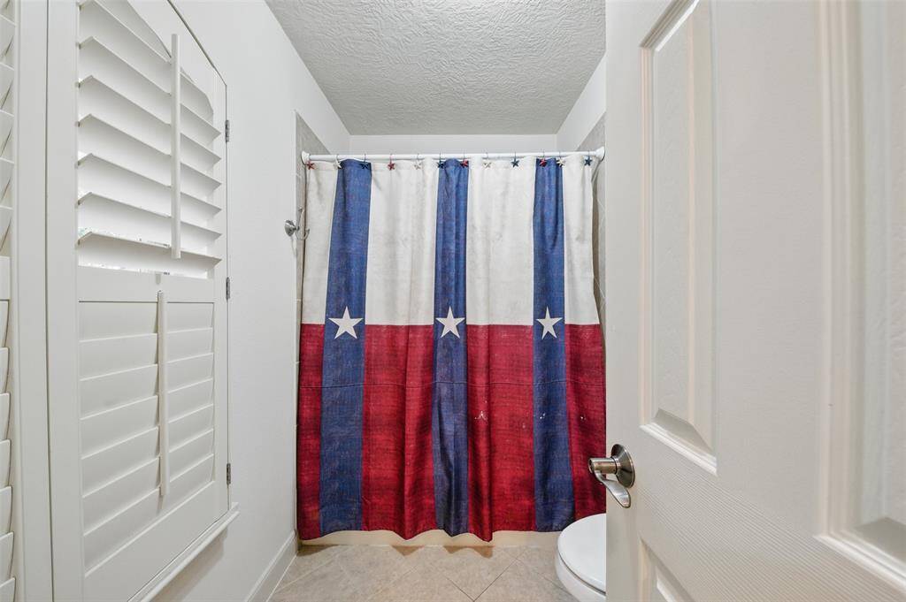 En-suite shower/bathroom