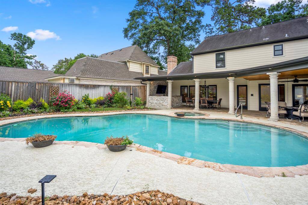 The sparkling pool and spa were fully modernized with all-new equipment, updated finishes and a pool heater that gives you the option to enjoy the pool year-round.