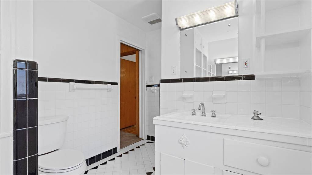 Another view of the second bathroom