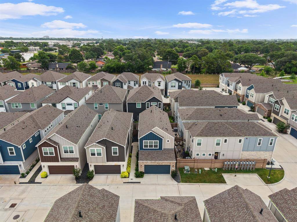 Nestled on a serene lot,this charming home offers a tranquilretreat from the hustle and bustle.