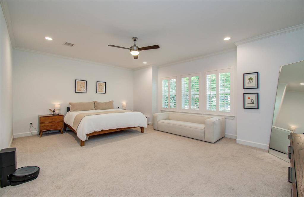 Primary suite.