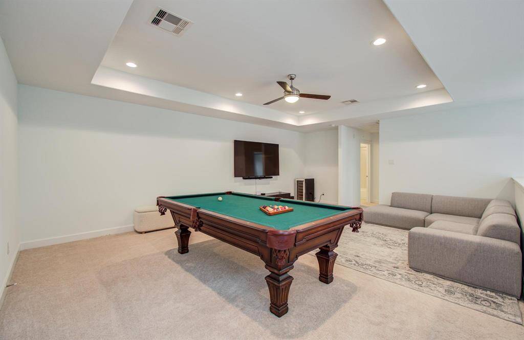Third-floor entertainment space.