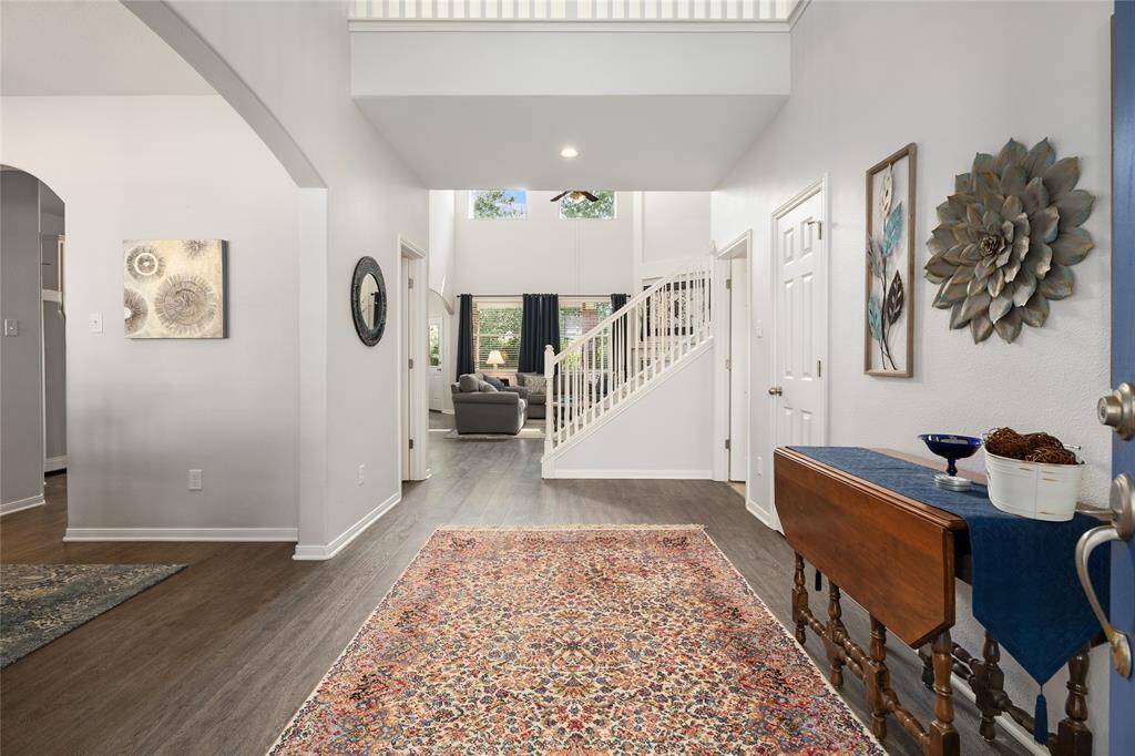 Nice wide entry