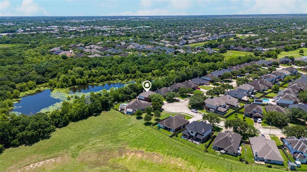 This neighborhood is not only unique but it is a nature lovers paradise in the suburbs.