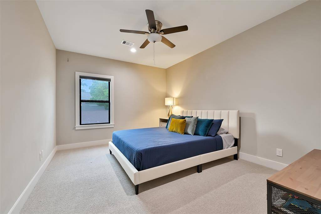 Secondary bedroom