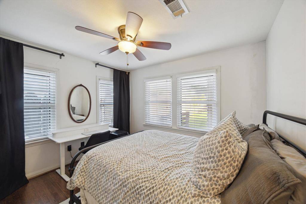 Second guest bedroom