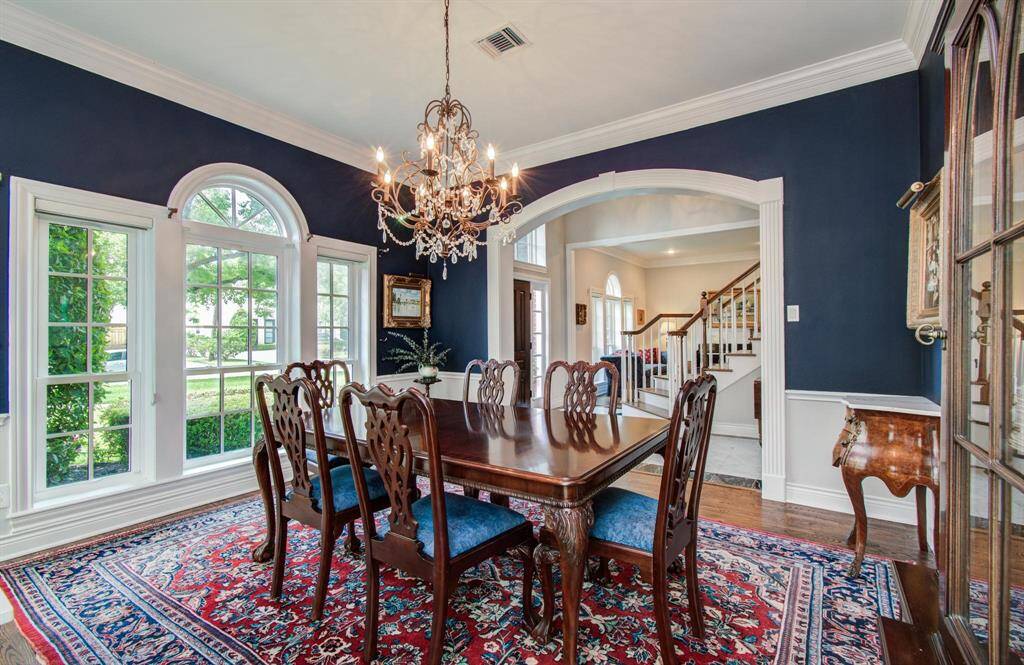 Formal dining room