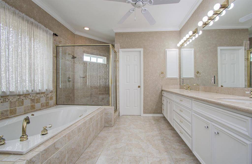 Primary bath