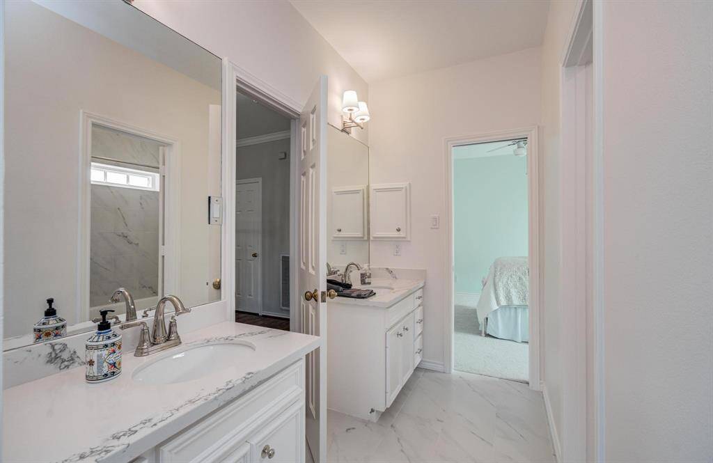Secondary bathroom updated in 2024