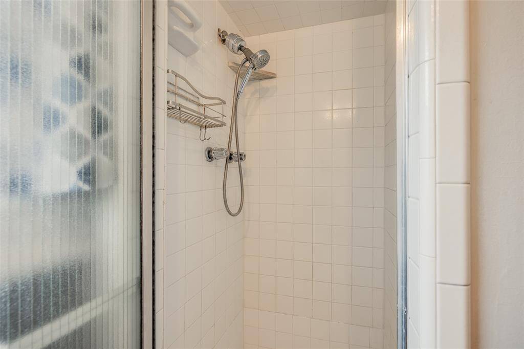 Primary shower - no bath