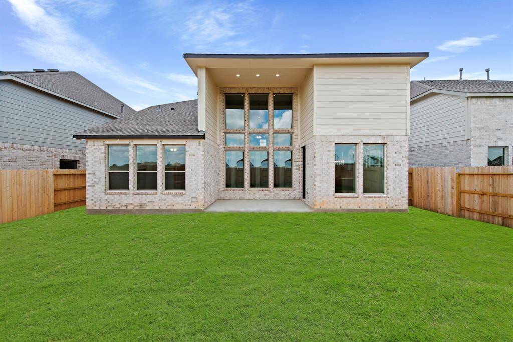 Representative photo. Home under construction. Design selections and colors may vary.