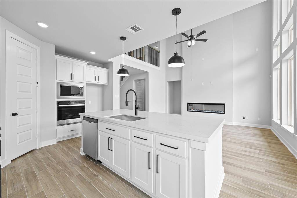 Representative photo. Home under construction. Design selections and colors may vary.