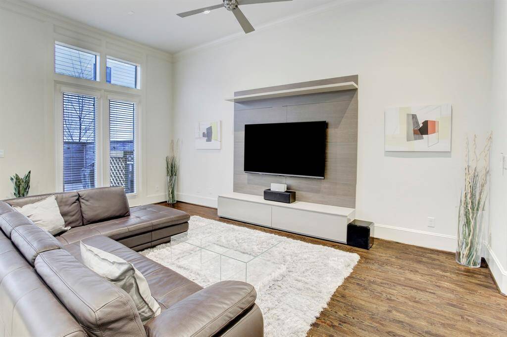 Another look at the Living Area.