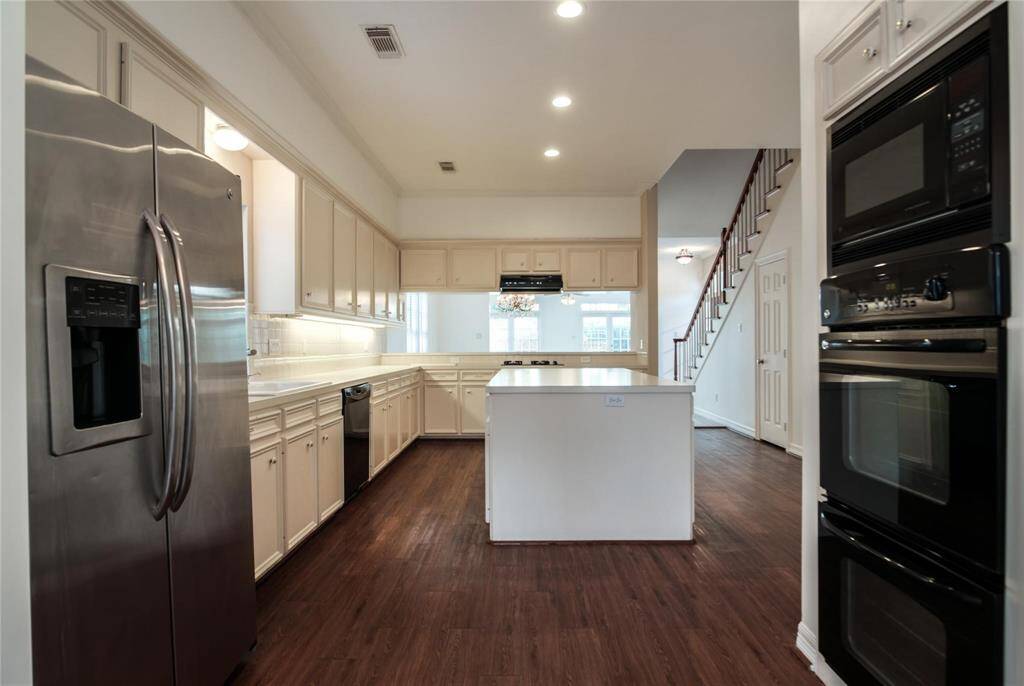 Spacious Kitchen with Large Central Island