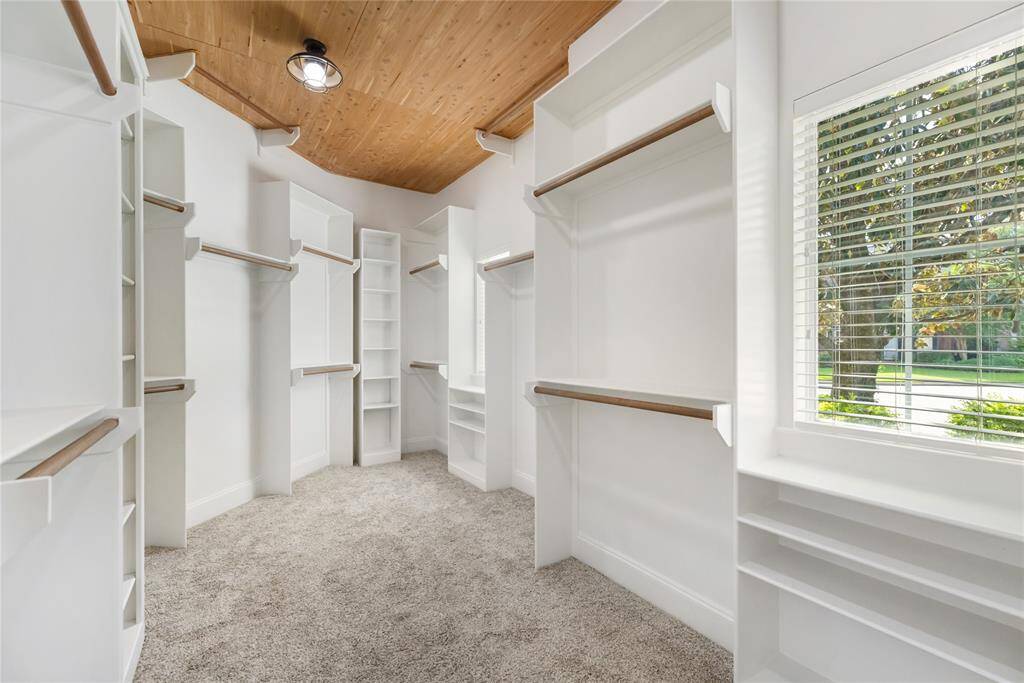 Designed with both luxury and lifestyle in mind, the custom primary Elfa closet offers boutique-level organization with built-ins, double-height hanging space, and soft lighting. It’s not just a closet — it’s a dressing experience. Every detail was considered to make mornings smoother and evenings more indulgent.
