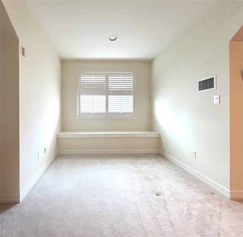 3rd floor sitting area
