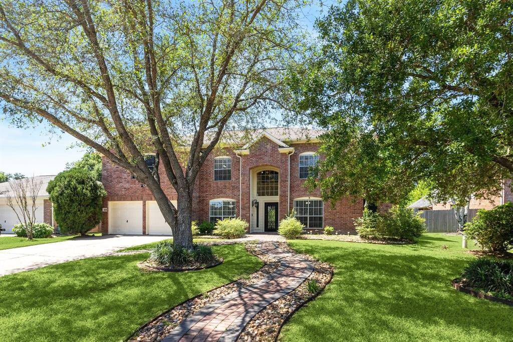 Welcome Home to 6021 Whispering Lakes Drive