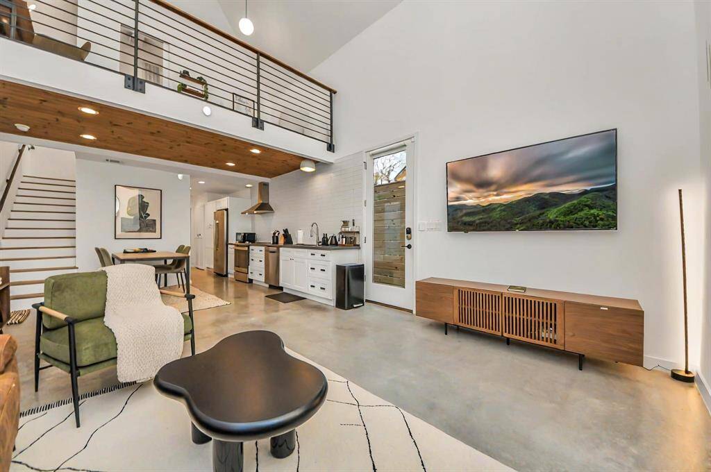 Welcome to this uniquely designed house with comfort and style in mind!