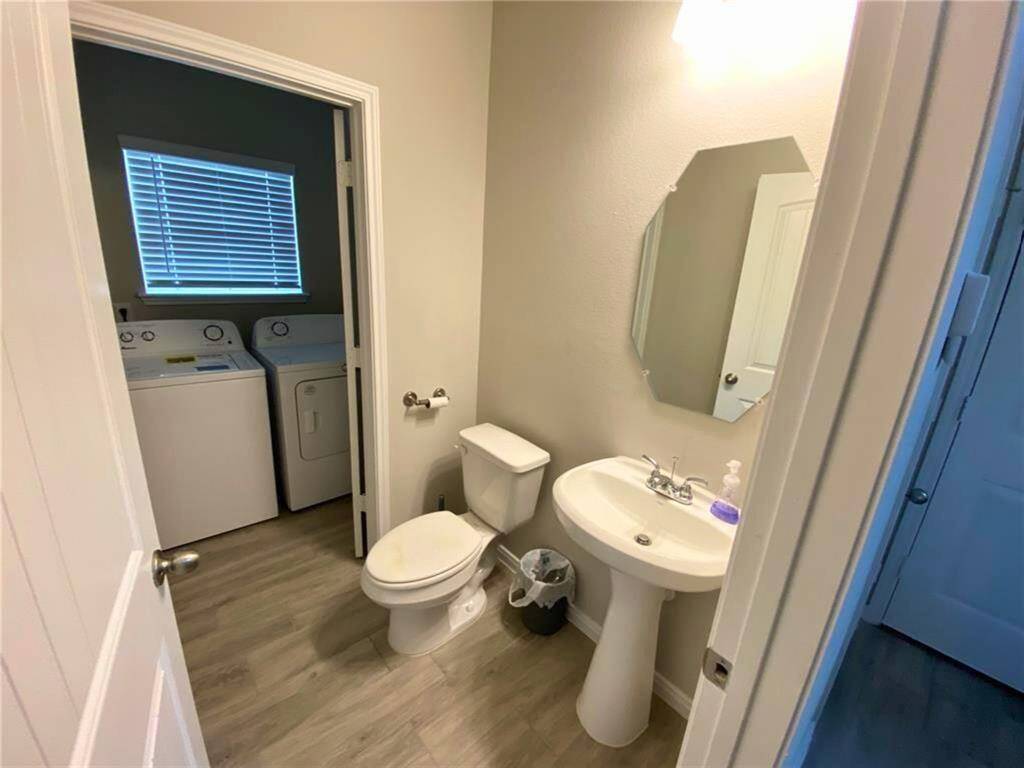 8. GUEST TOILET