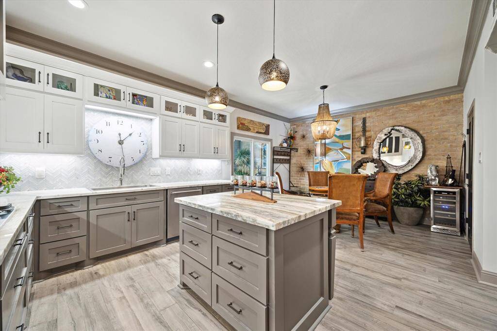 Chef's kitchen with breakfast room and large walk-in pantry