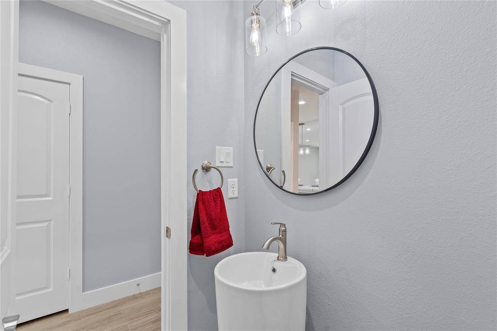 Half modern bathroom downstairs