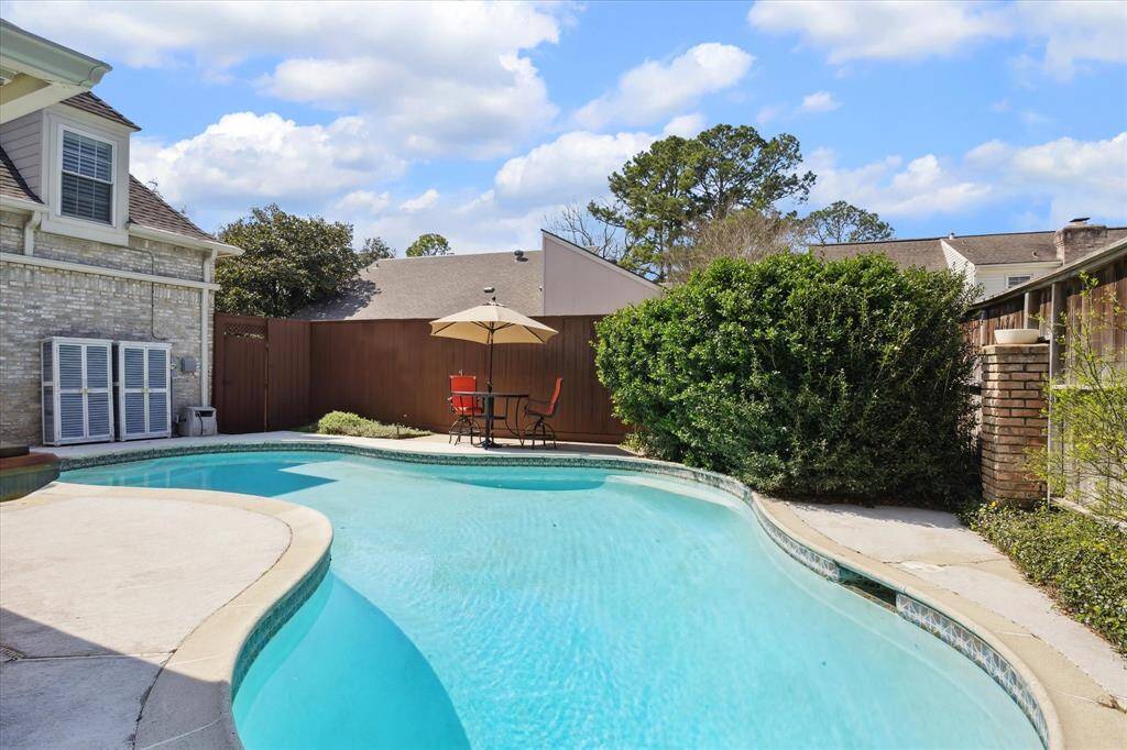 Your back yard oasis!