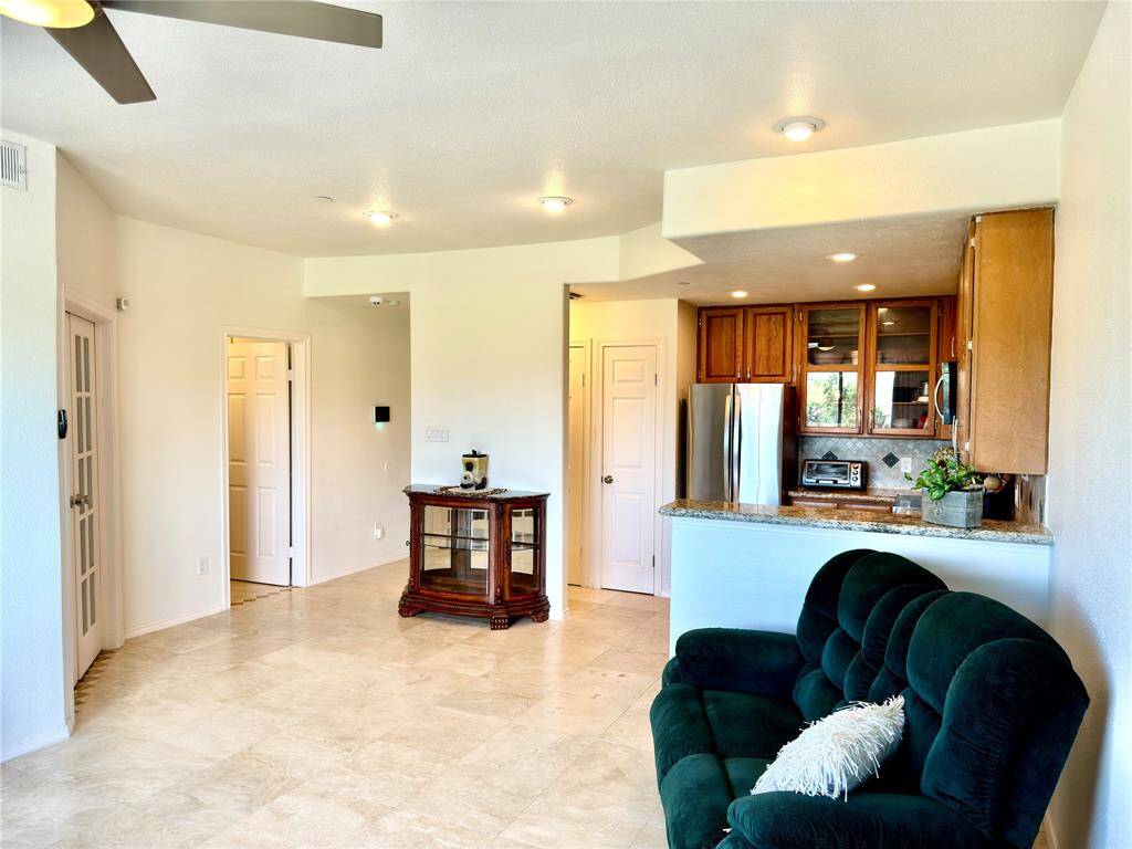 OPEN FLOORPLAN