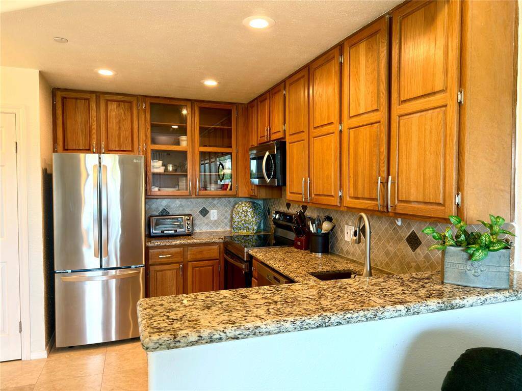 LOVELY UPDATED KITCHEN