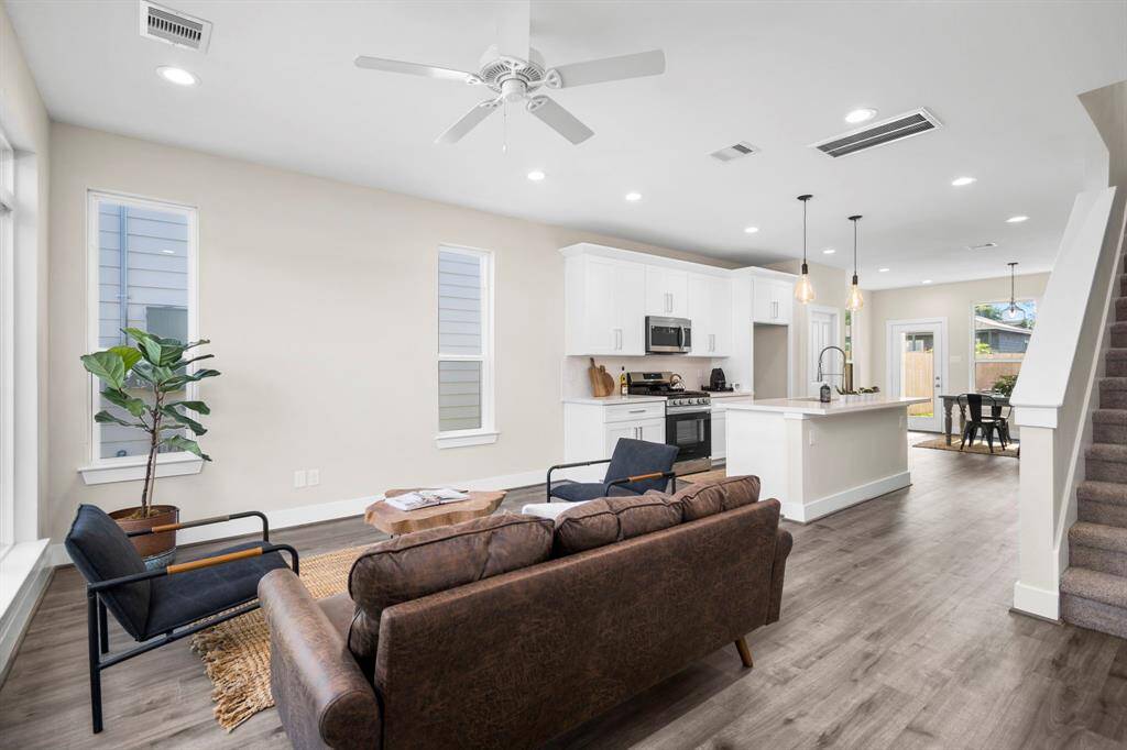 Living area.