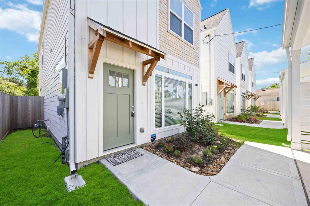 Facade view of unit #D.