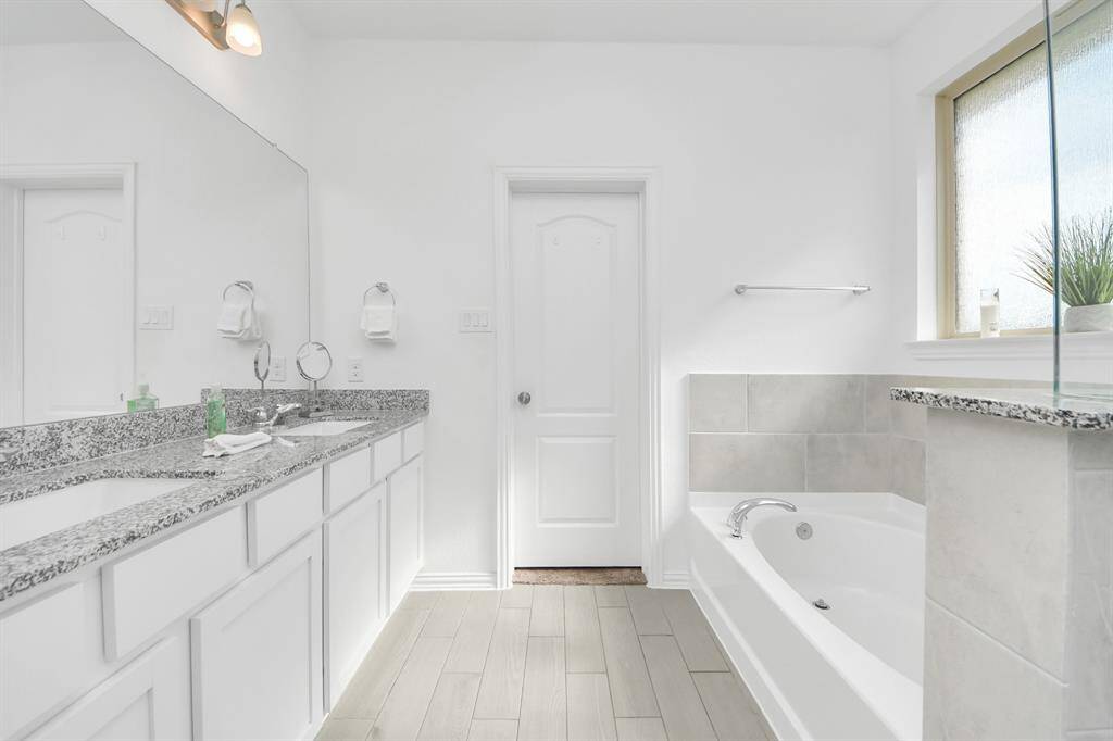 Primary suite's Bathroom