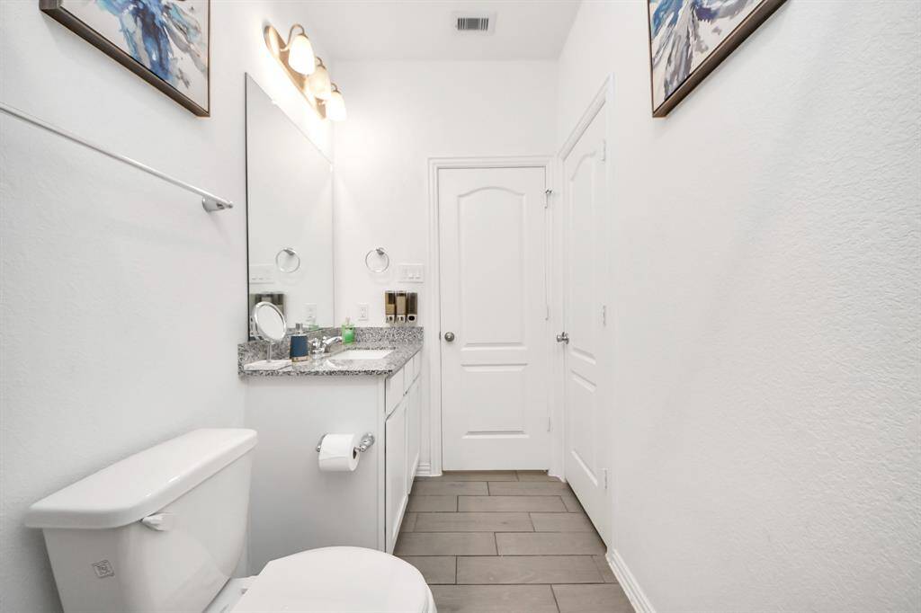 Bathroom #2