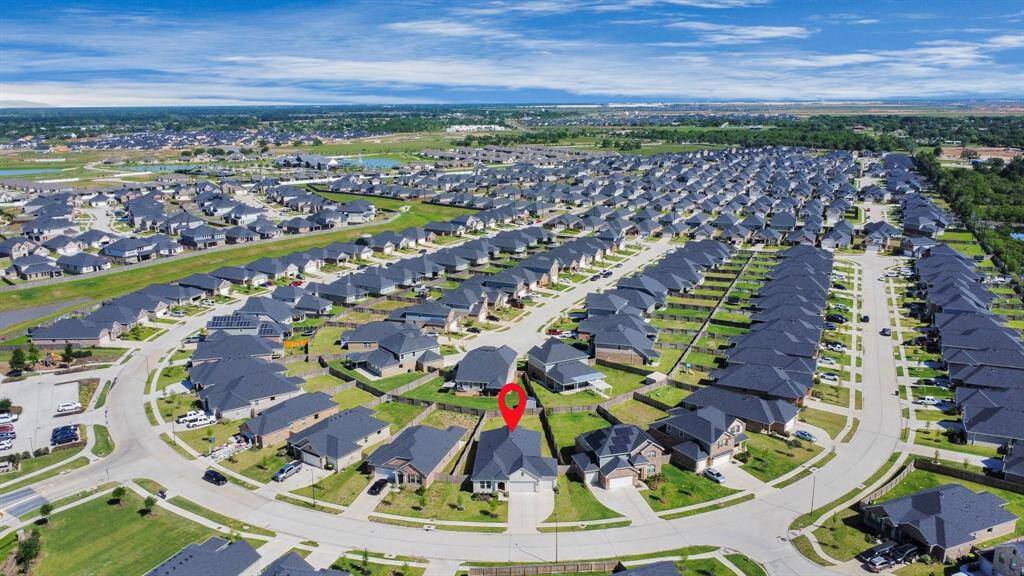 Arial View of the neighborhood.