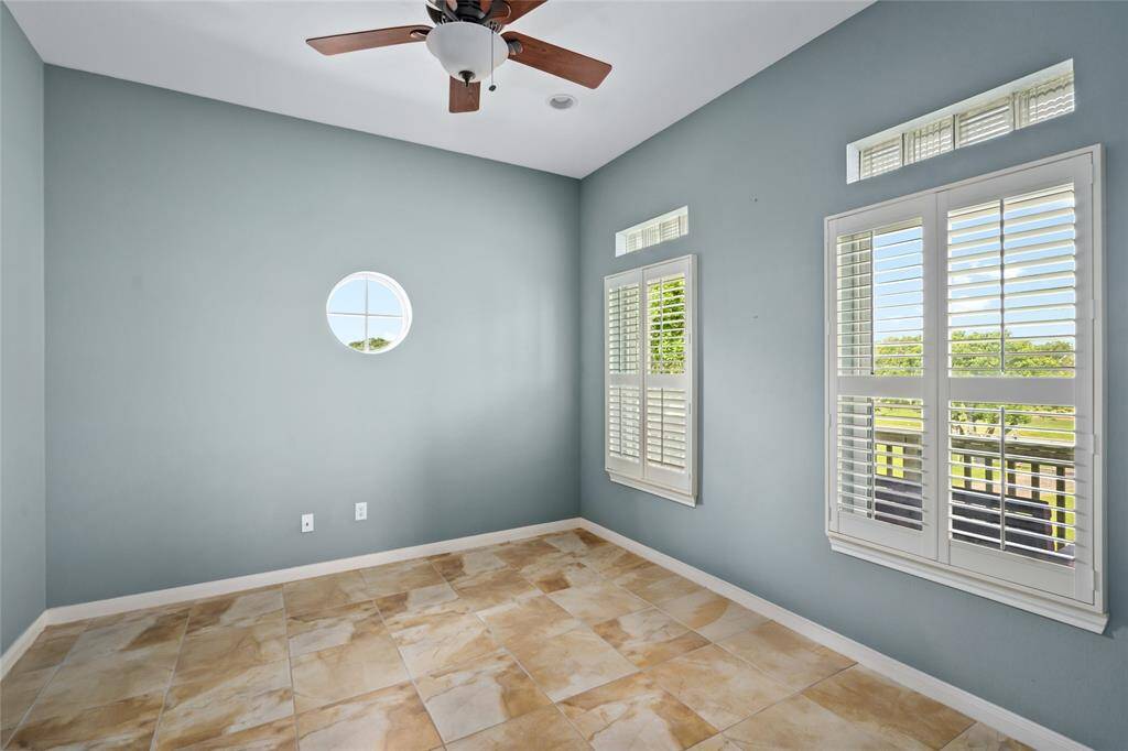 Main House - Guest Bedroom