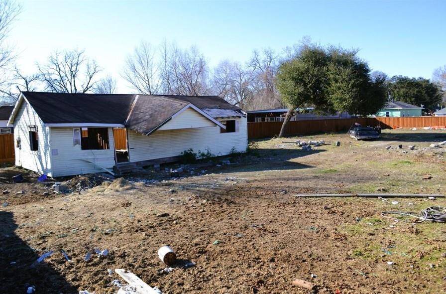 Abandoned House + Lot View