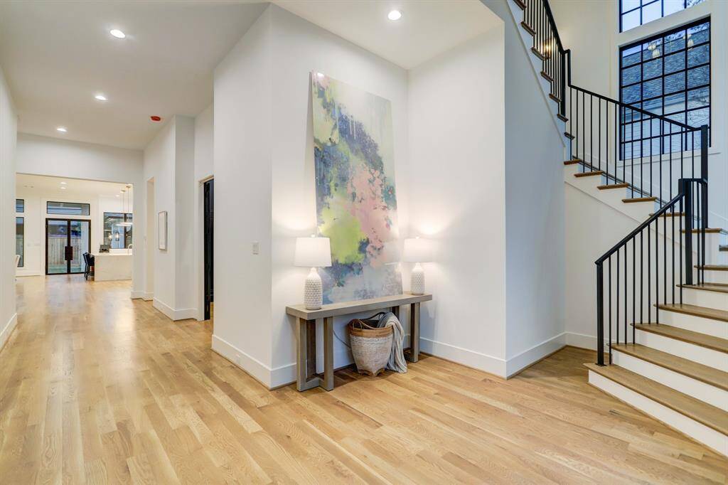 Previous Garden Oaks home by Arch Angelo Homes. Entry