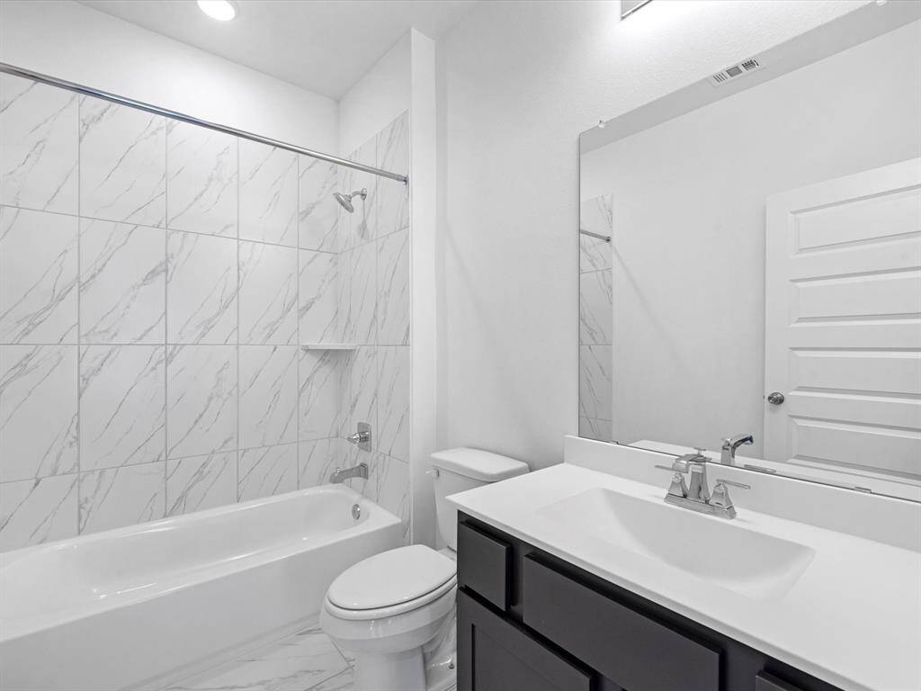 Representative photo. Home under construction. Design selections and colors may vary.