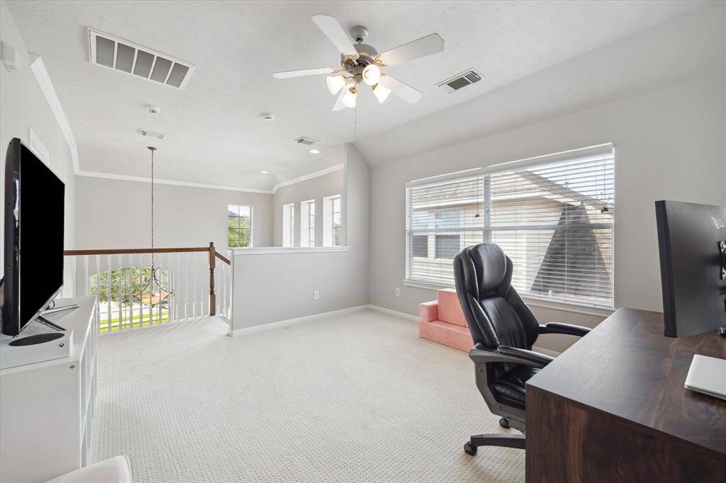 Second floor den/second living room/gameroom area