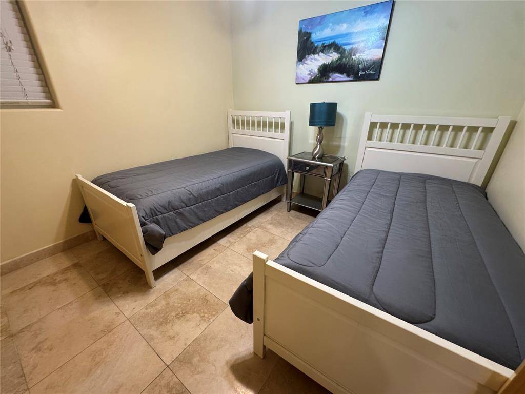Two twin beds in Bedroom #3