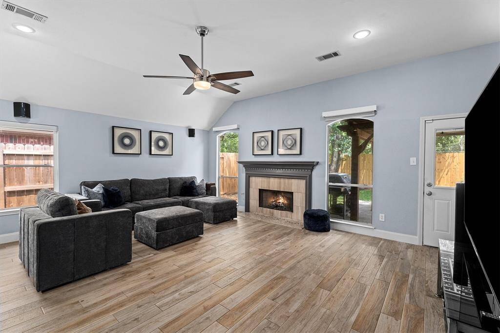 additional view of this stunning living space