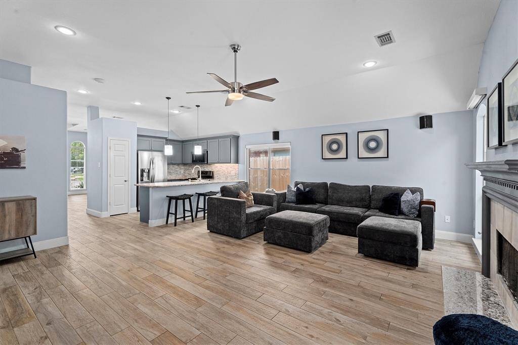additional view of this stunning living space