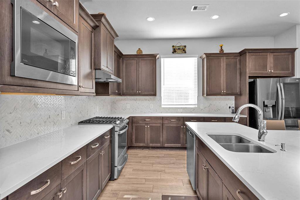 The chef in you will absolutely love this kitchen.