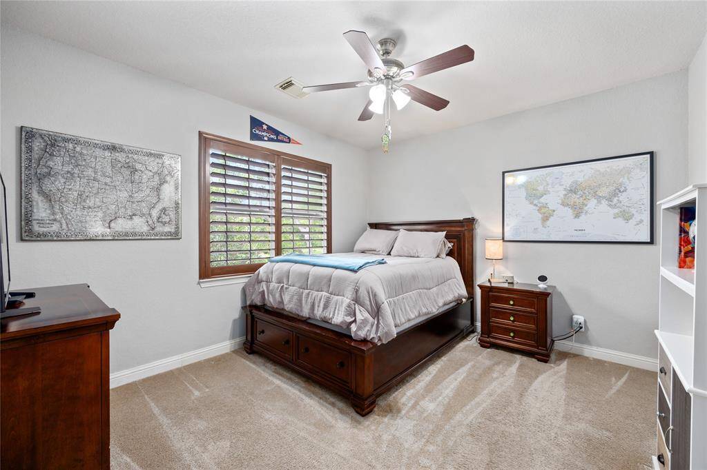 3rd super spacious secondary bedroom