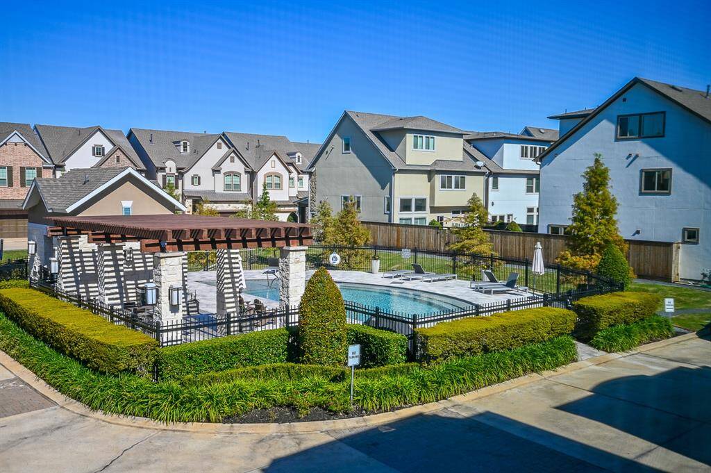 single family home at 11023 Acorns Falls, Houston, TX, is part of the Retreat at Sherwood Forest community. It features a multiple car garage and a large, paved driveway; 3 bedrooms, 3 full baths and contains 2,252 square-feet of interior space.